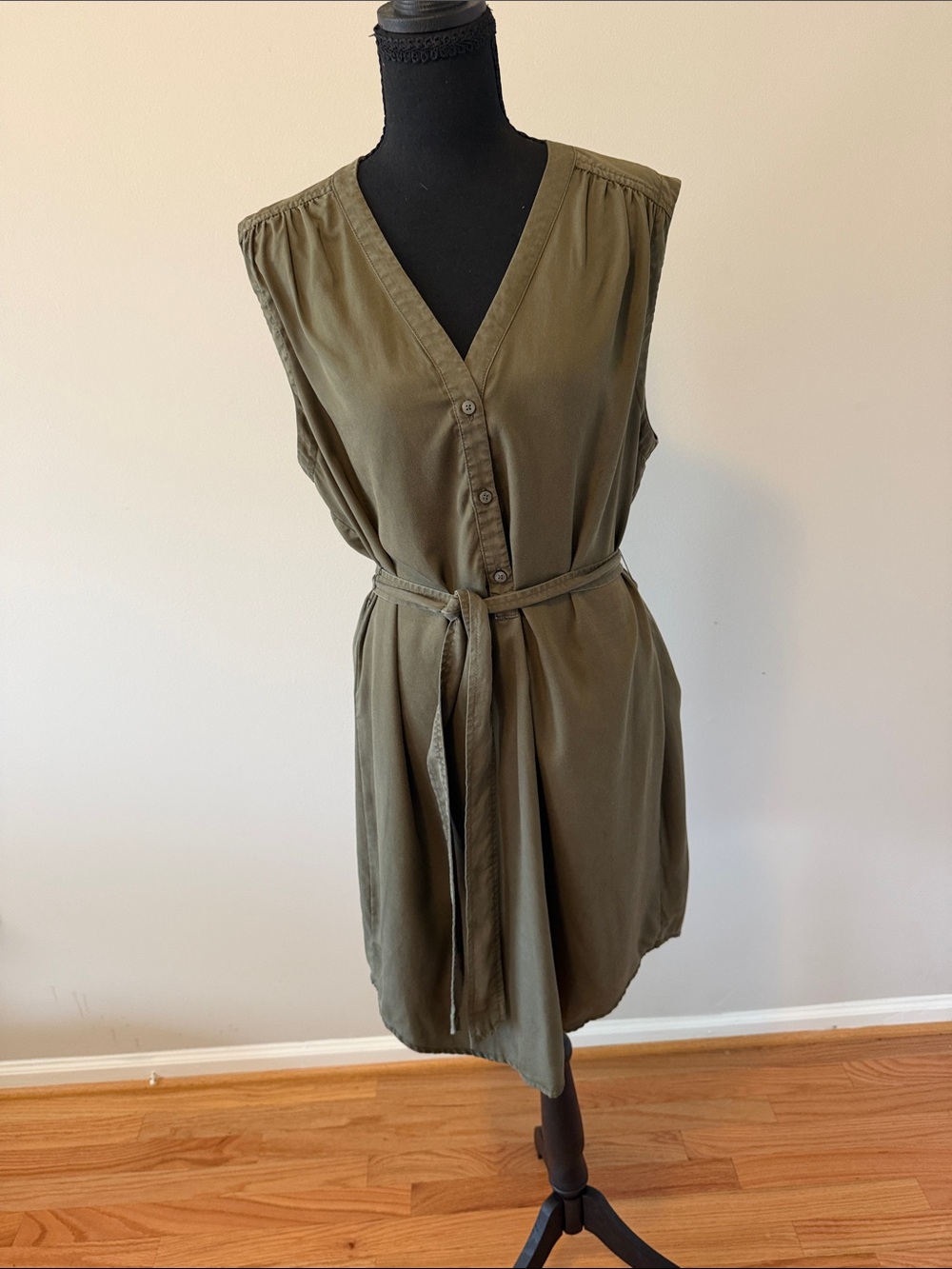 Express Olive Green Sleeveless V-Neck Shirt Dress with Tie Belt